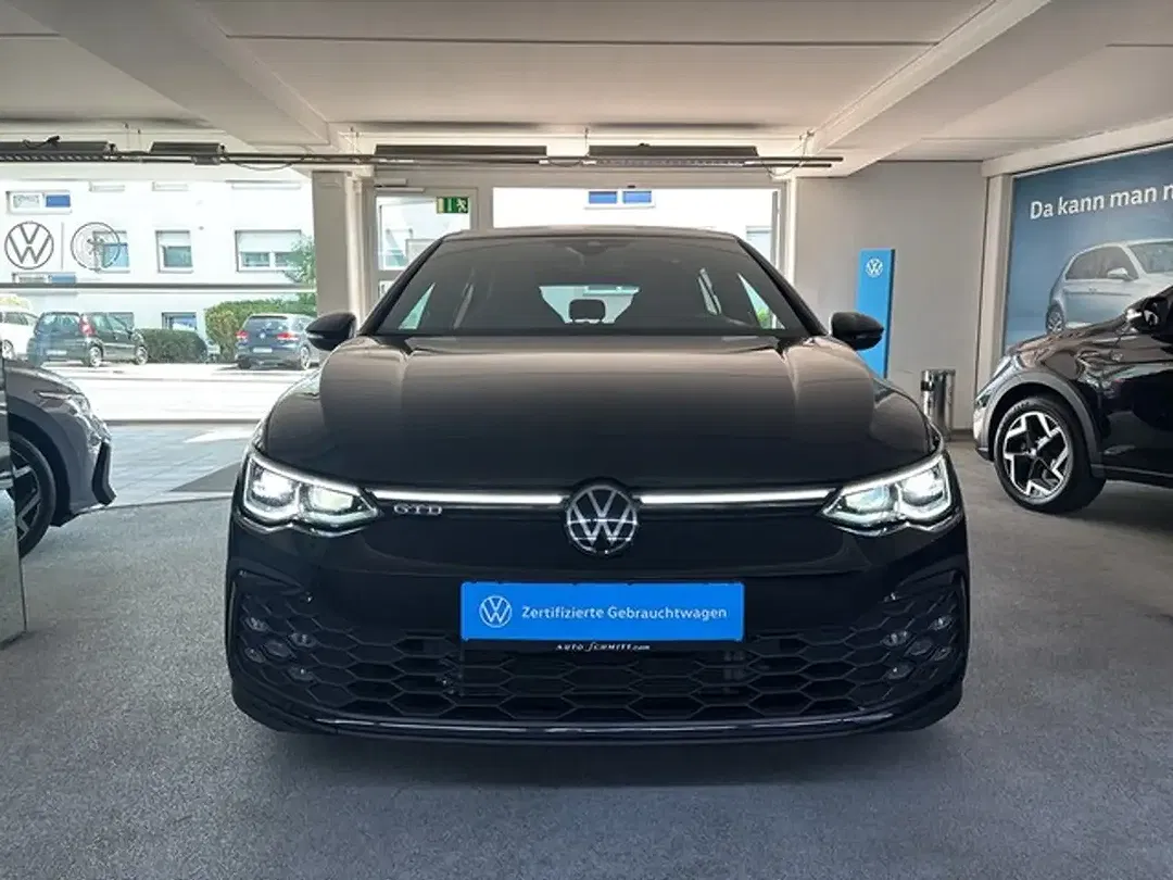 Volkswagen Golf - Thumbnail 2
