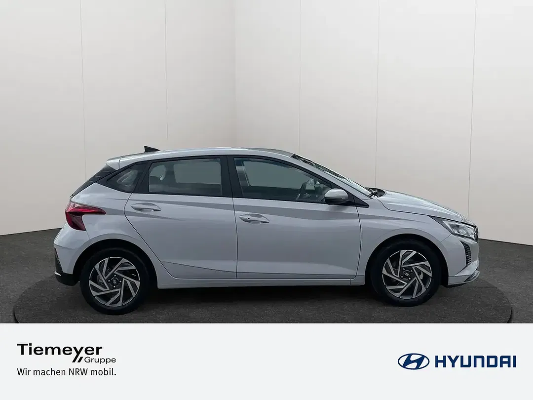 Hyundai i20 - Thumbnail 4