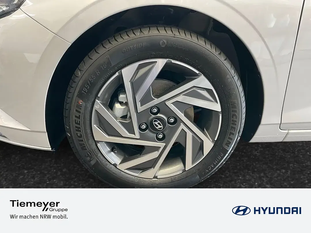 Hyundai i20 - Thumbnail 9