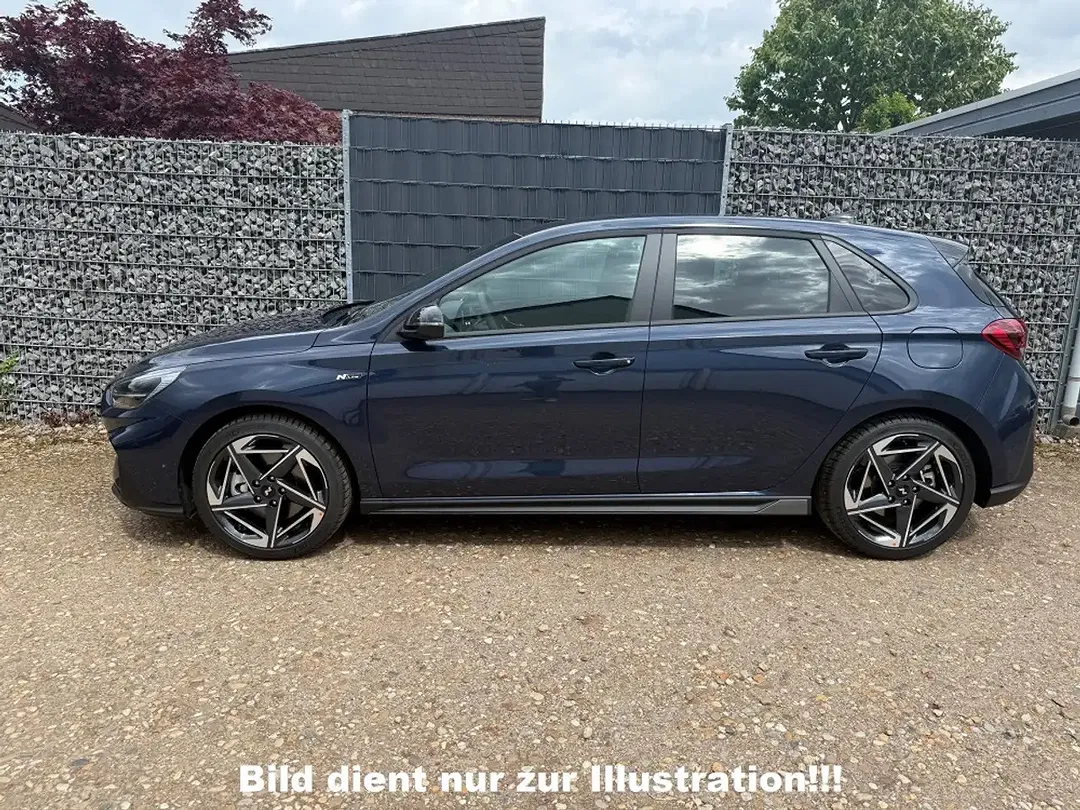 Hyundai i30 - Thumbnail 2