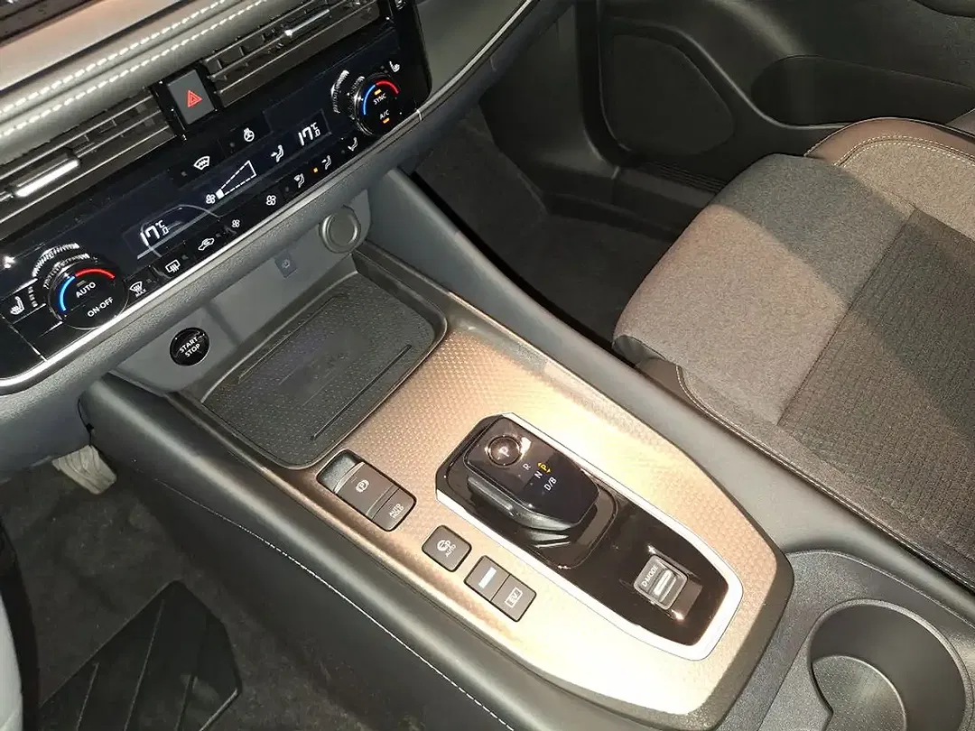 Nissan Qashqai - Thumbnail 11