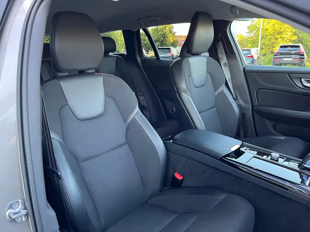 Volvo V60 - Thumbnail 17