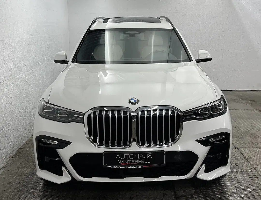 BMW X7 - Thumbnail 6