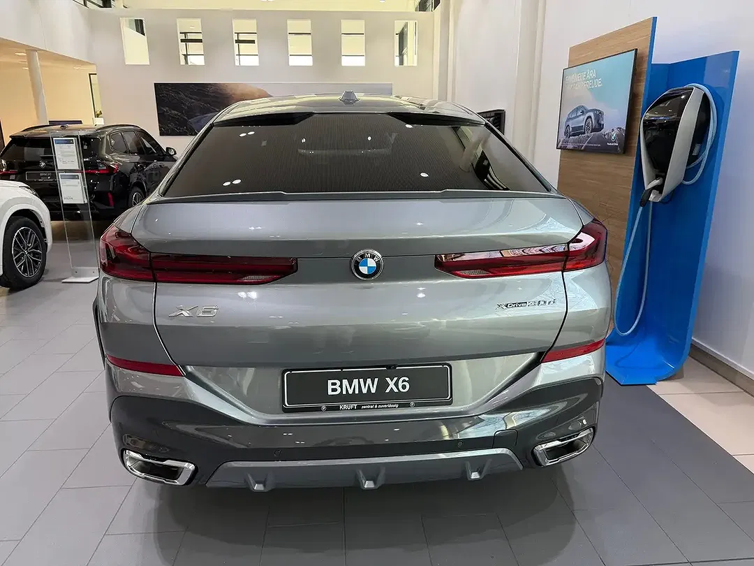 BMW X6 - Thumbnail 5