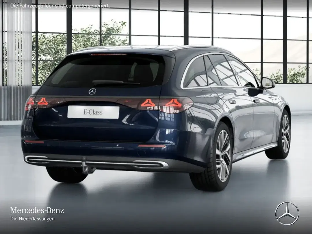 Mercedes-Benz E 220 - Thumbnail 4