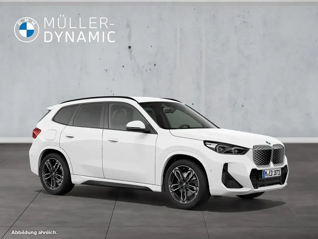 BMW iX1 - Thumbnail 7