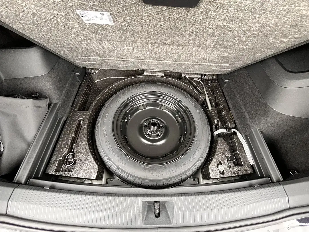 Volkswagen Tiguan - Thumbnail 9