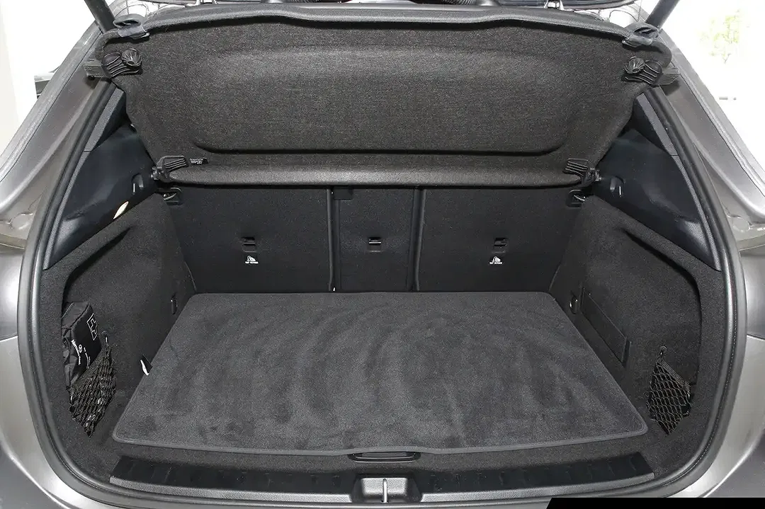 Mercedes-Benz GLA 220 - Thumbnail 15