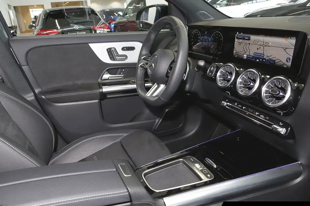 Mercedes-Benz GLA 220 - Thumbnail 8