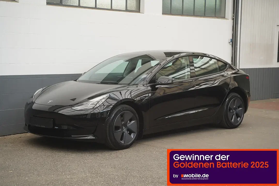 Tesla Model 3 - Afbeelding 1