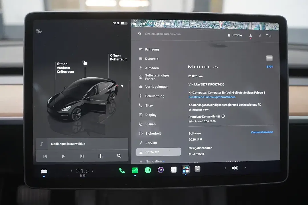 Tesla Model 3 - Thumbnail 11