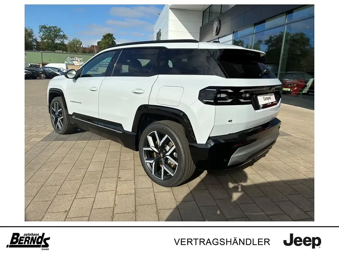 Jeep Compass - Thumbnail 5