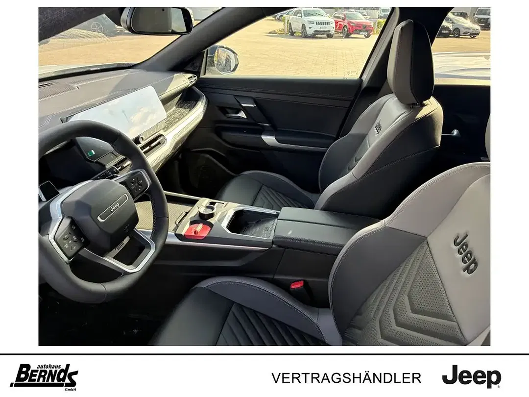 Jeep Compass - Thumbnail 7