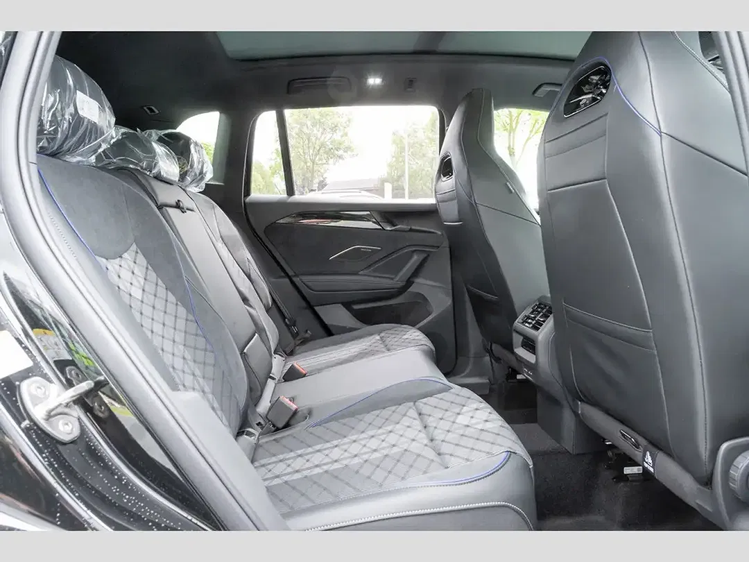 Volkswagen Tiguan - Thumbnail 8