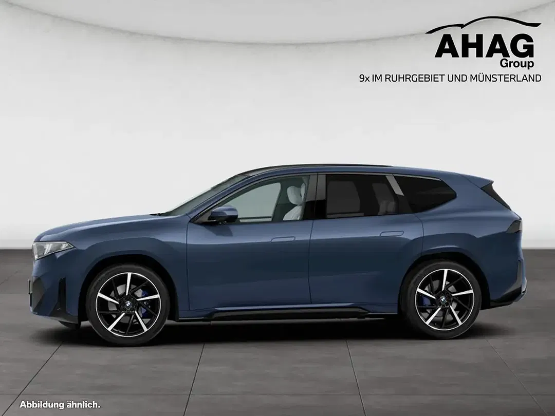 BMW iX3 - Thumbnail 5