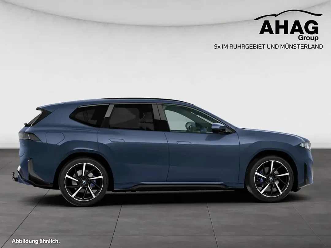 BMW iX3 - Thumbnail 8