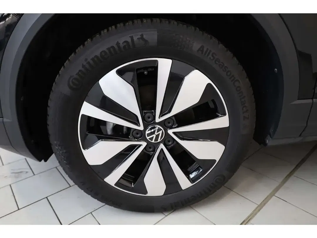 Volkswagen T-Roc - Thumbnail 18
