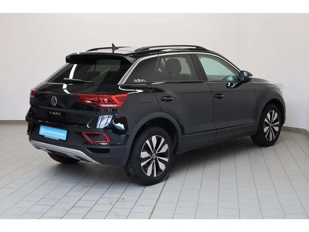 Volkswagen T-Roc - Thumbnail 4