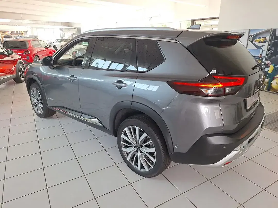 Nissan X-Trail - Thumbnail 3