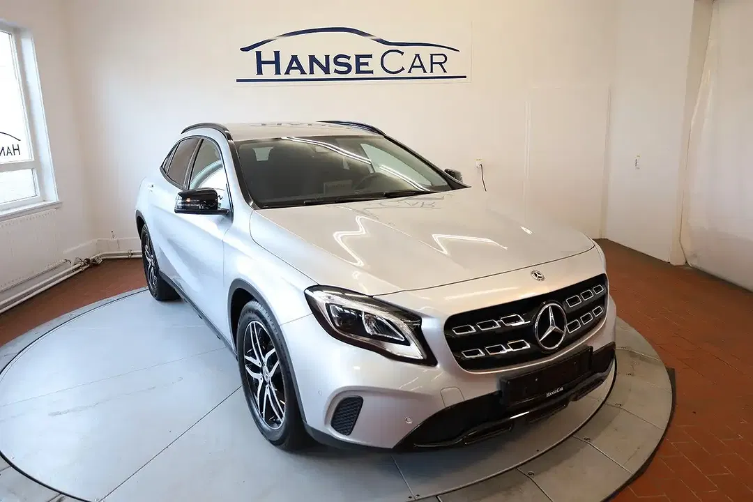 Mercedes-Benz GLA 180 - foto 2