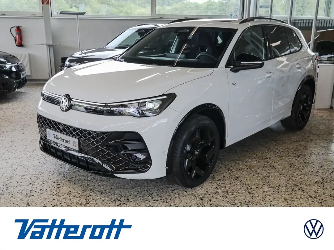 Volkswagen Tiguan - Thumbnail 1