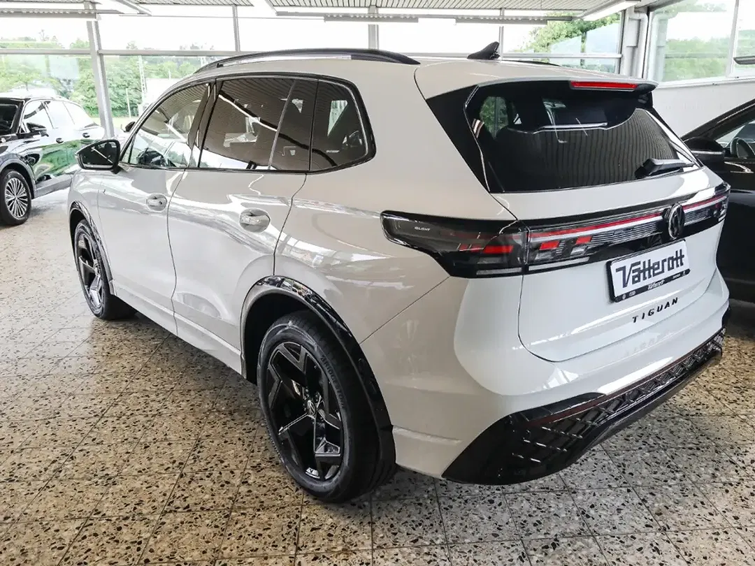 Volkswagen Tiguan - Thumbnail 4
