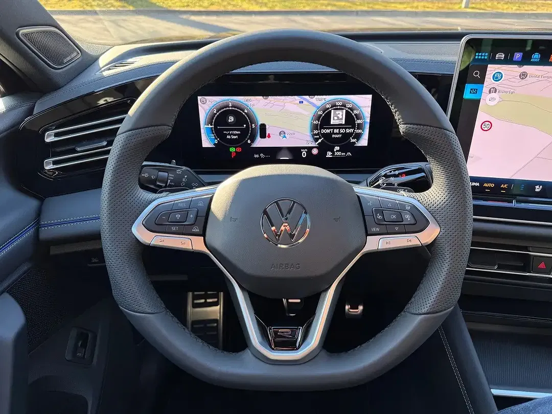 Volkswagen Tiguan - Thumbnail 14