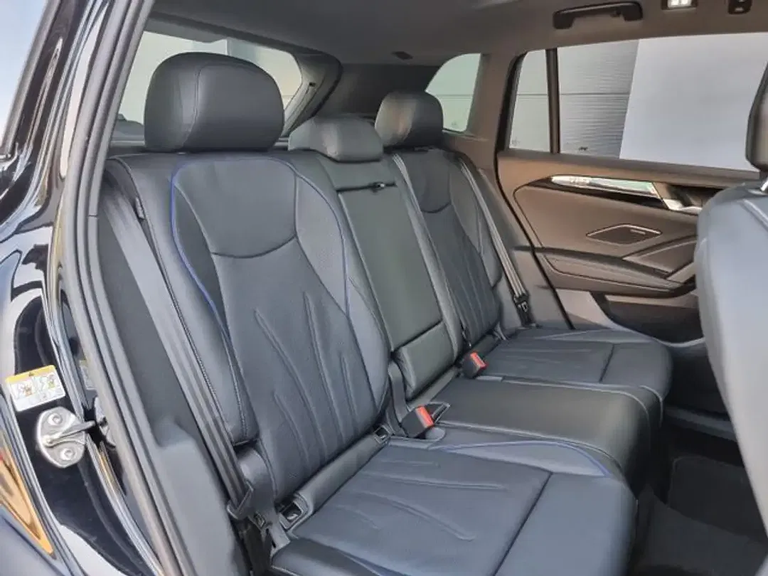 Volkswagen Tiguan - Thumbnail 4