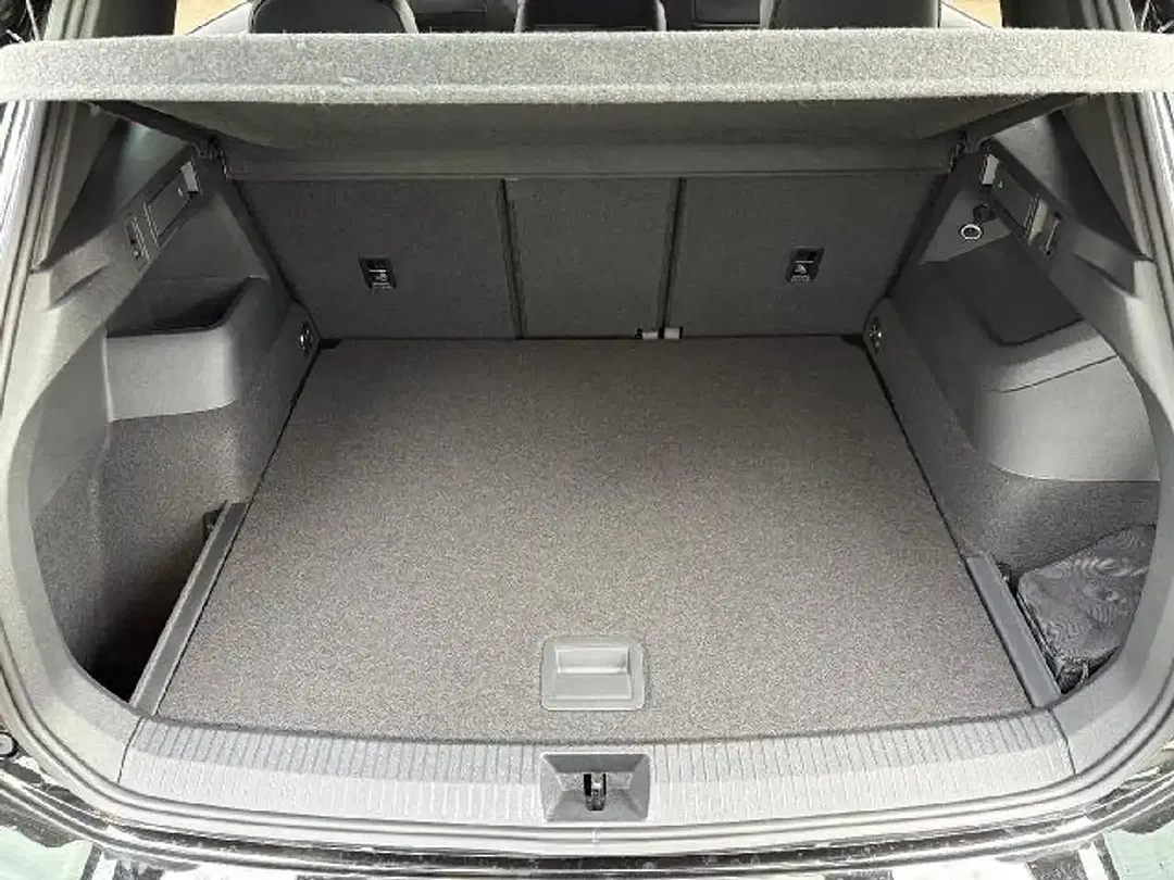 Volkswagen Tiguan - Thumbnail 6