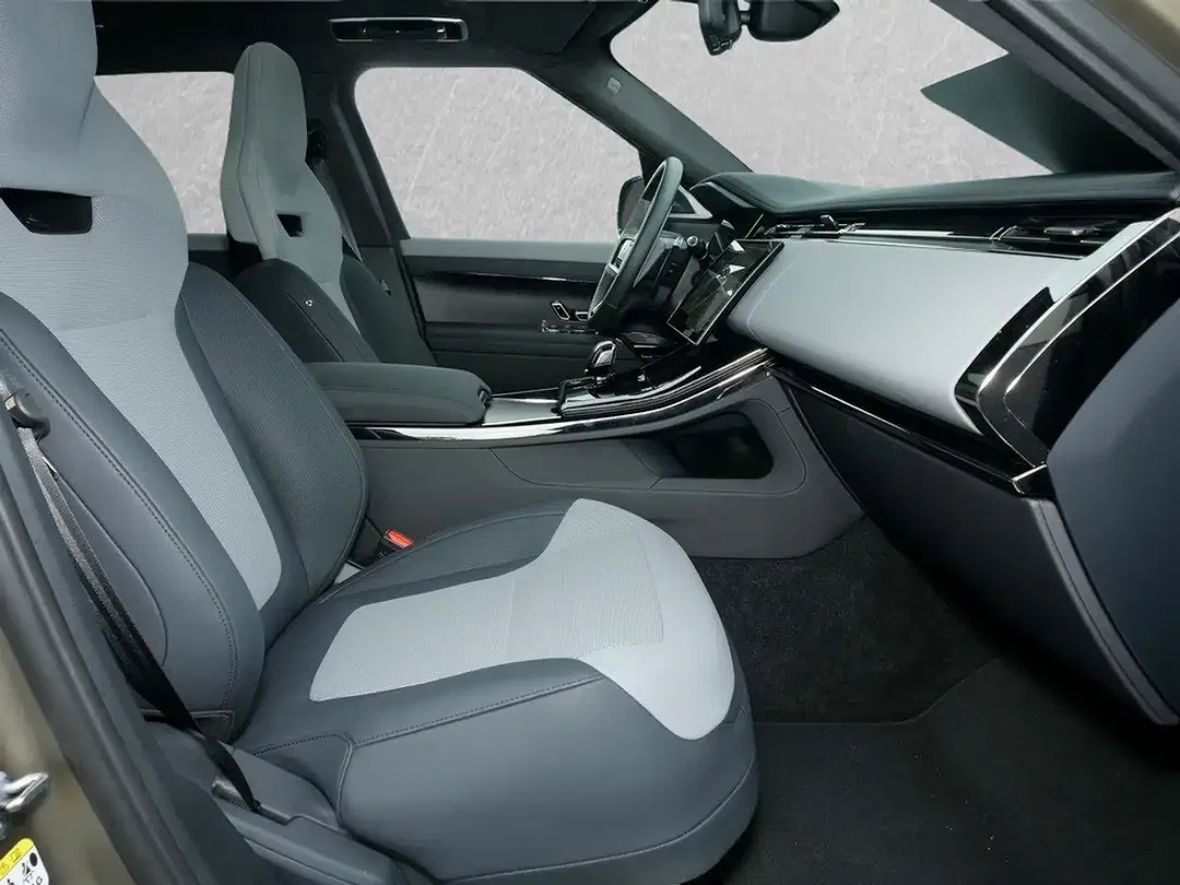 Land Rover Range Rover Sport - Thumbnail 3