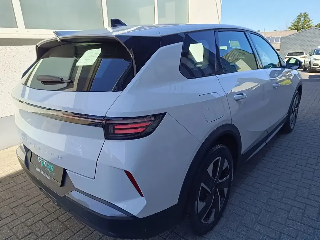 Opel Grandland - Thumbnail 4