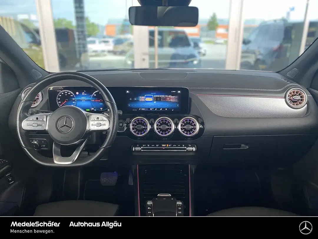 Mercedes-Benz EQA 250 - Thumbnail 11