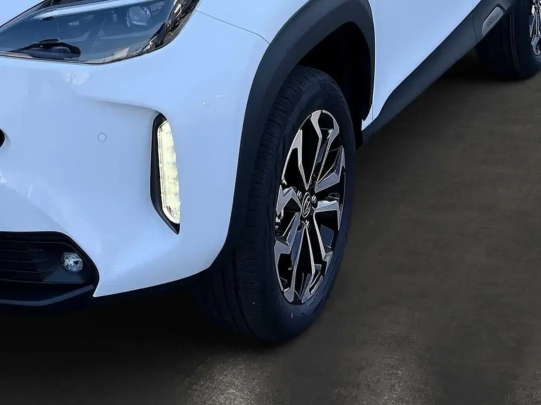 Toyota Yaris Cross - Thumbnail 12