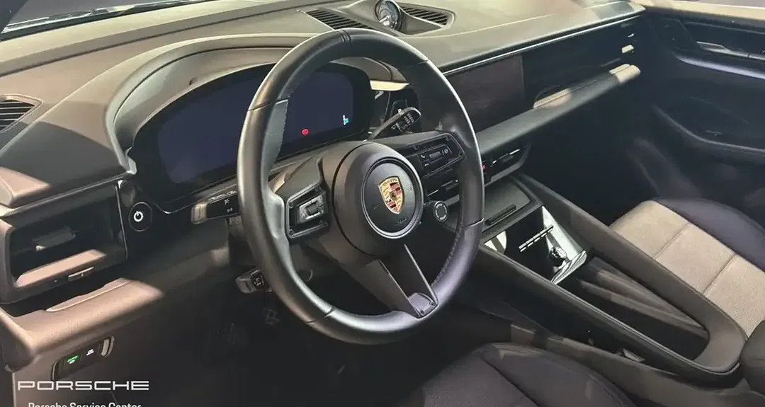Porsche Macan - Thumbnail 13