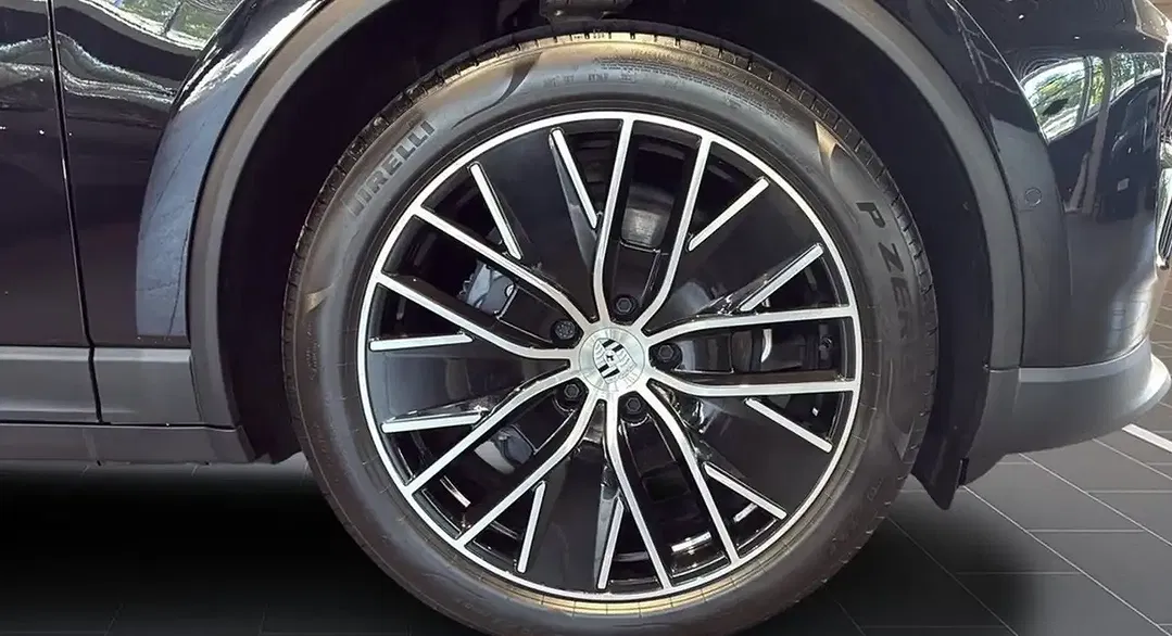 Porsche Macan - Thumbnail 3