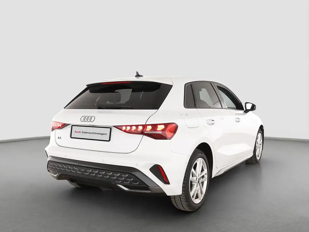 Audi A3 - Thumbnail 2