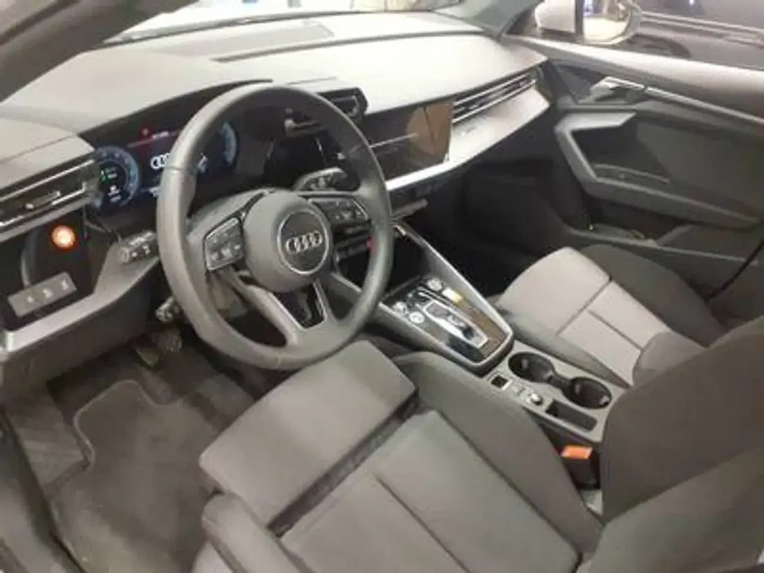 Audi A3 - Thumbnail 4