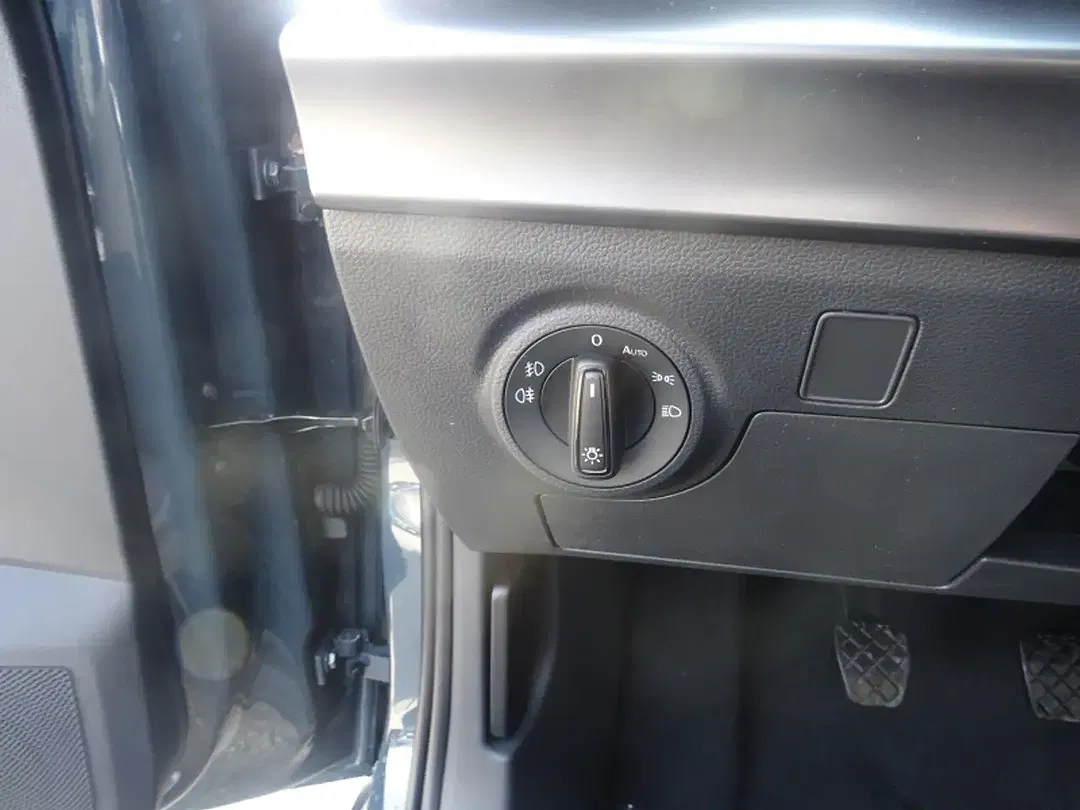 SEAT Ibiza - Thumbnail 12