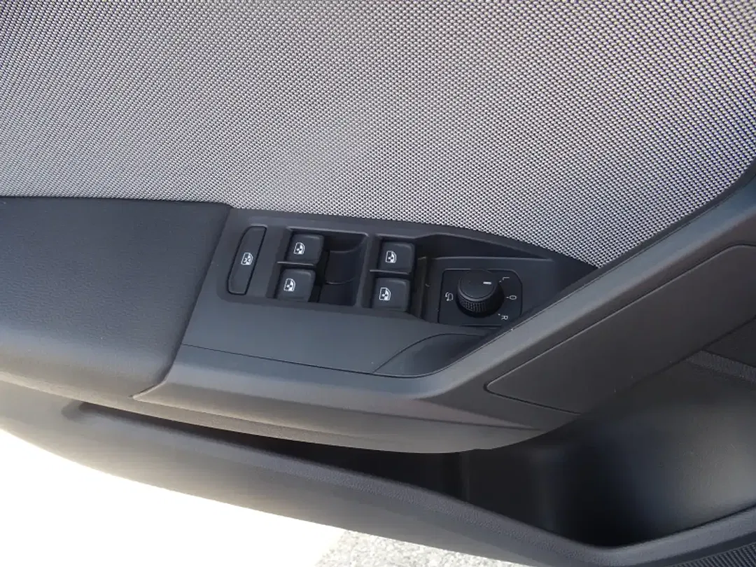 SEAT Ibiza - Thumbnail 13