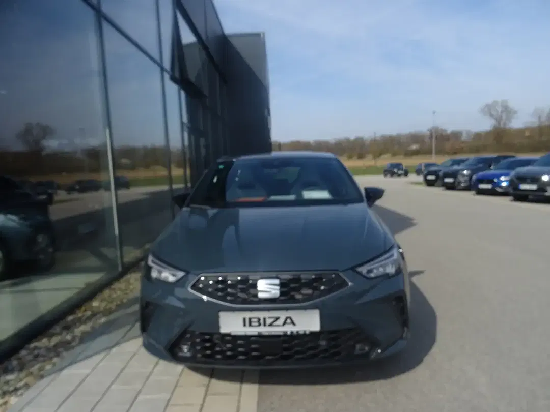 SEAT Ibiza - Thumbnail 2