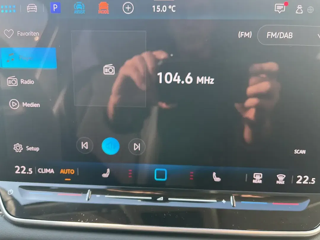 Volkswagen Tiguan - Thumbnail 10