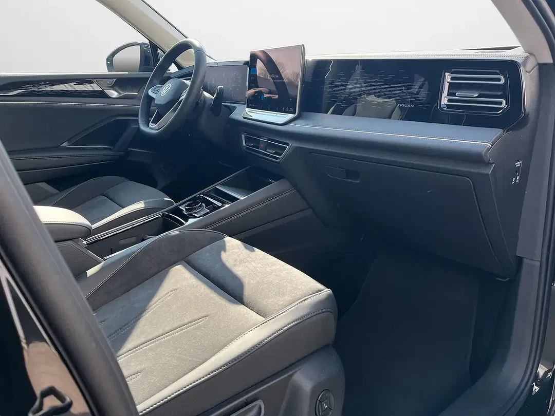 Volkswagen Tiguan - Thumbnail 13