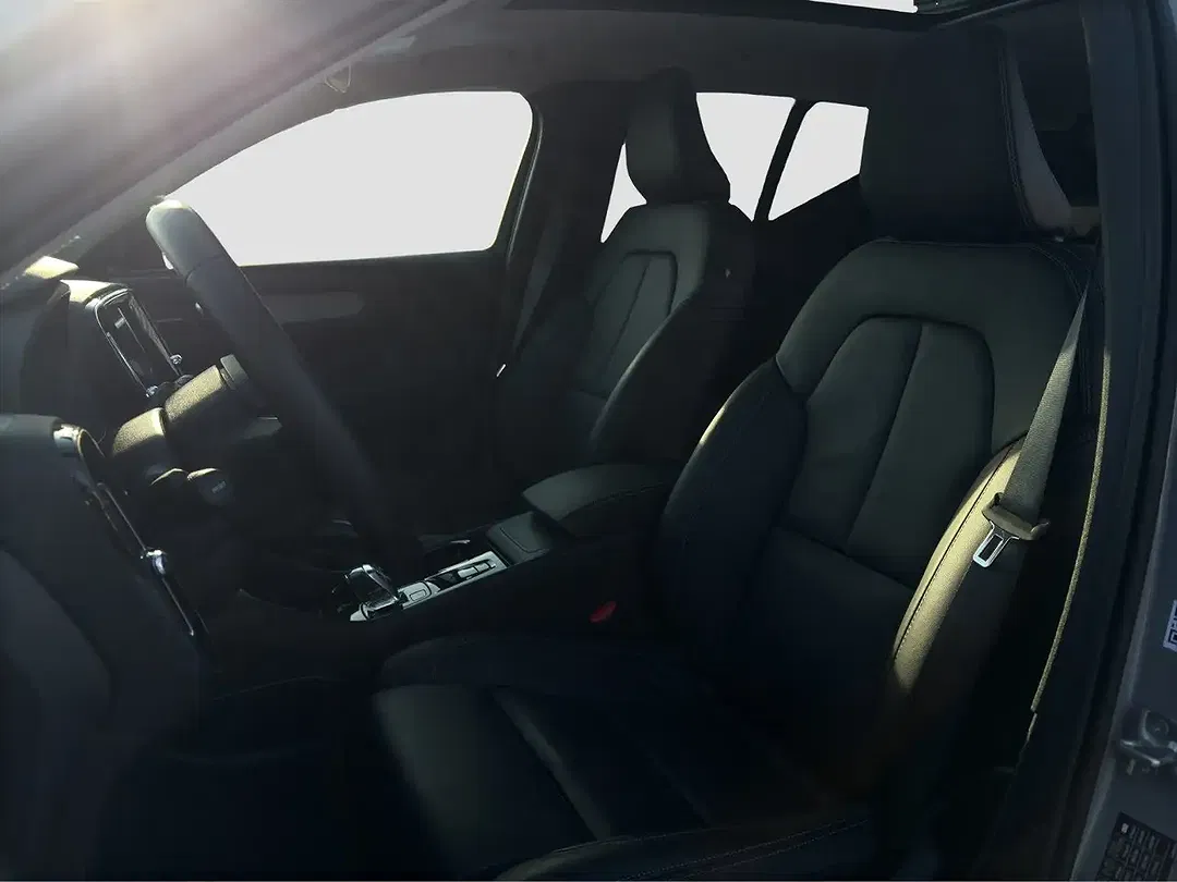 Volvo XC40 - Thumbnail 13
