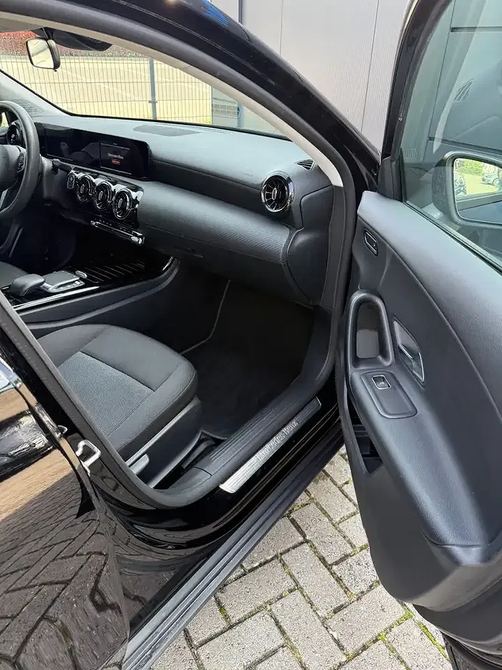 Mercedes-Benz A 250 - Thumbnail 6