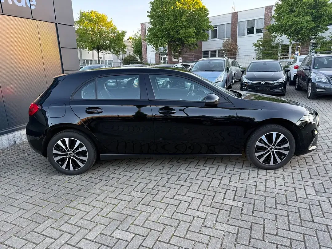 Mercedes-Benz A 250 - Thumbnail 3