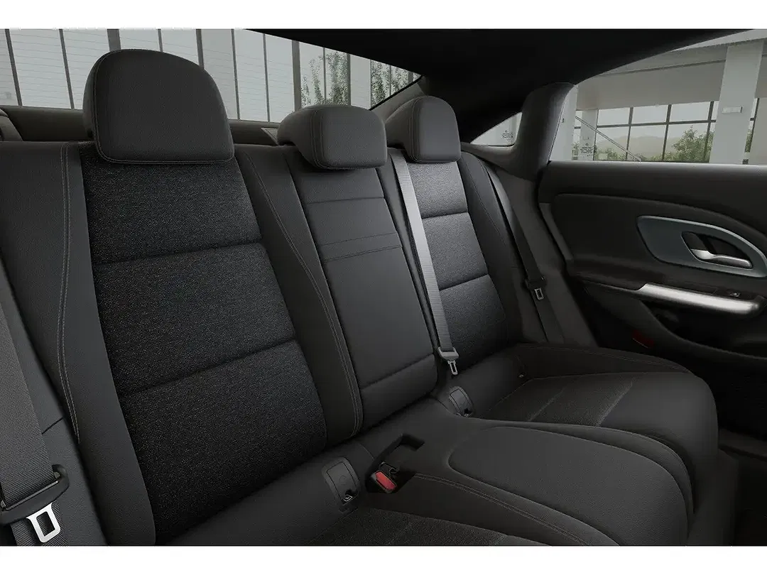 Mercedes-Benz CLA 200 - Thumbnail 8