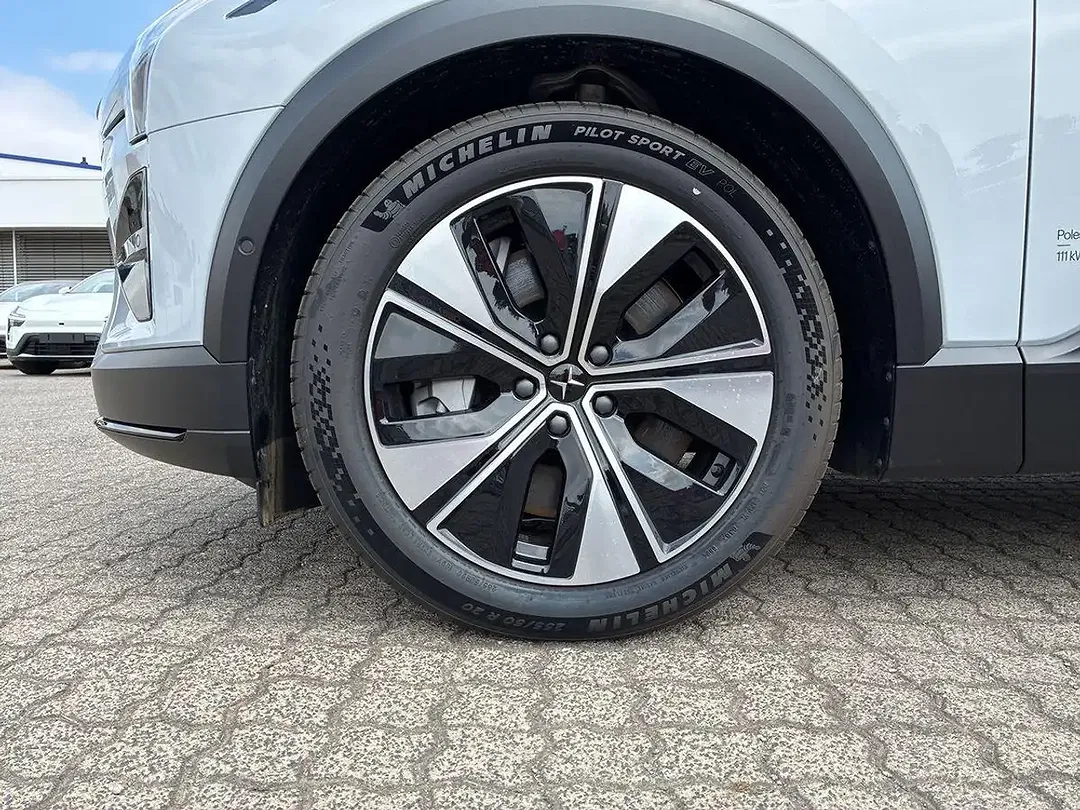 Polestar 3 - Thumbnail 9