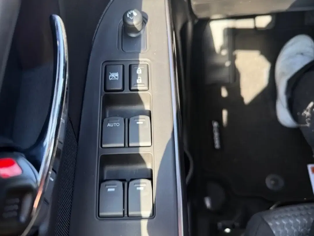 Suzuki SX4 S-Cross - Thumbnail 14