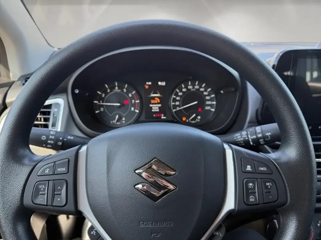 Suzuki SX4 S-Cross - Thumbnail 7
