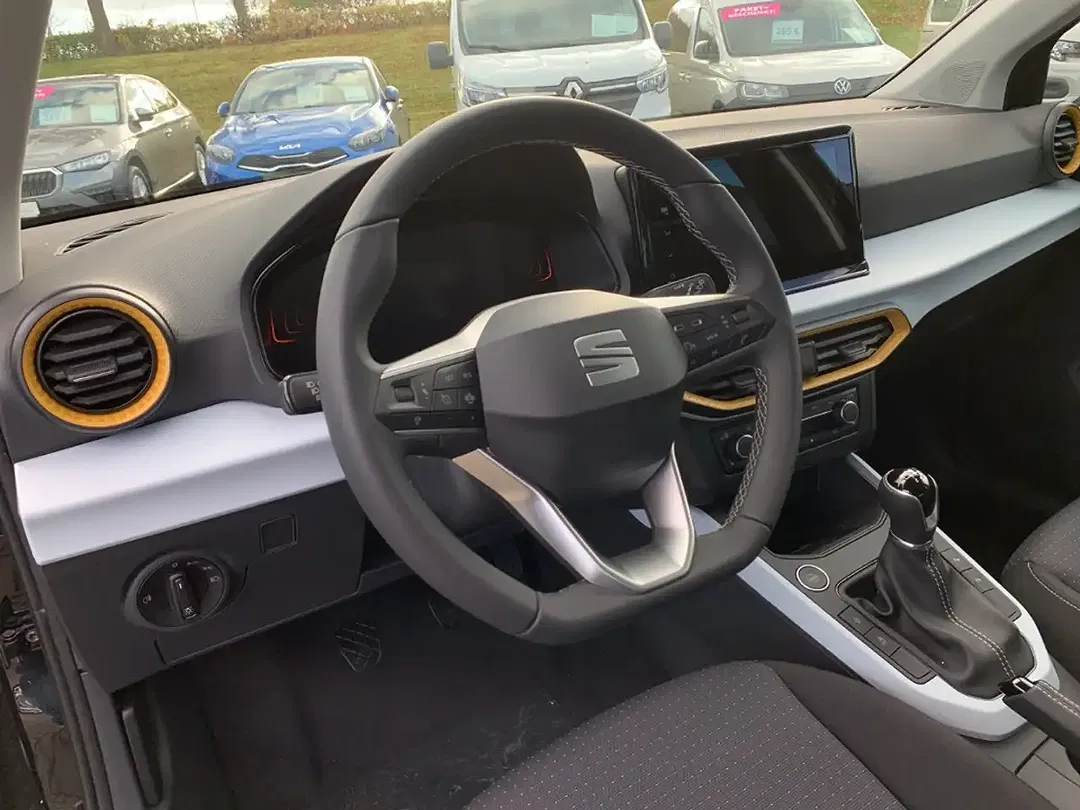 SEAT Arona - Thumbnail 10